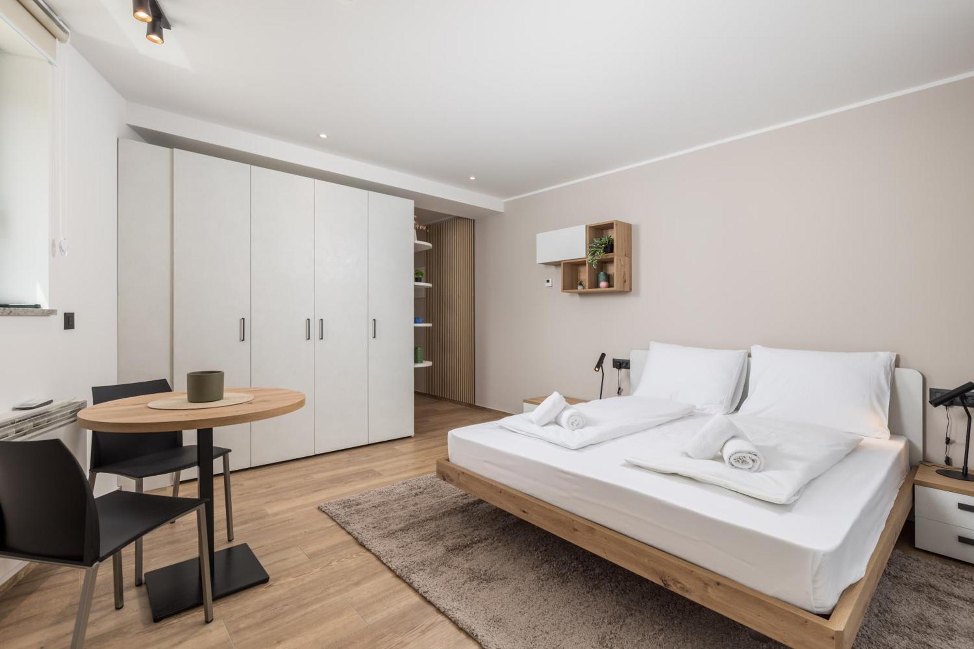 Belinda Apartments With Balcony Opatija Exterior photo