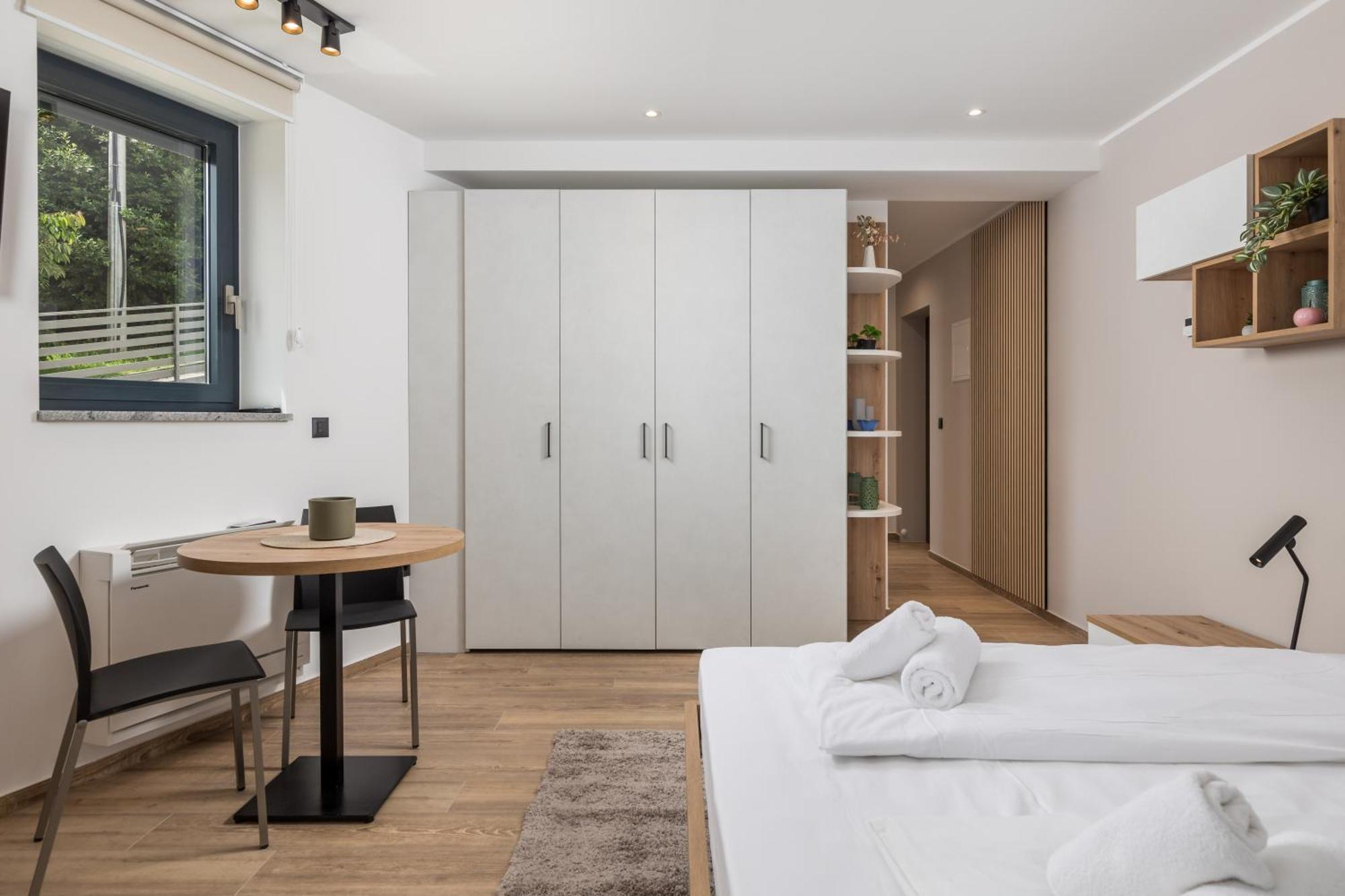 Belinda Apartments With Balcony Opatija Exterior photo