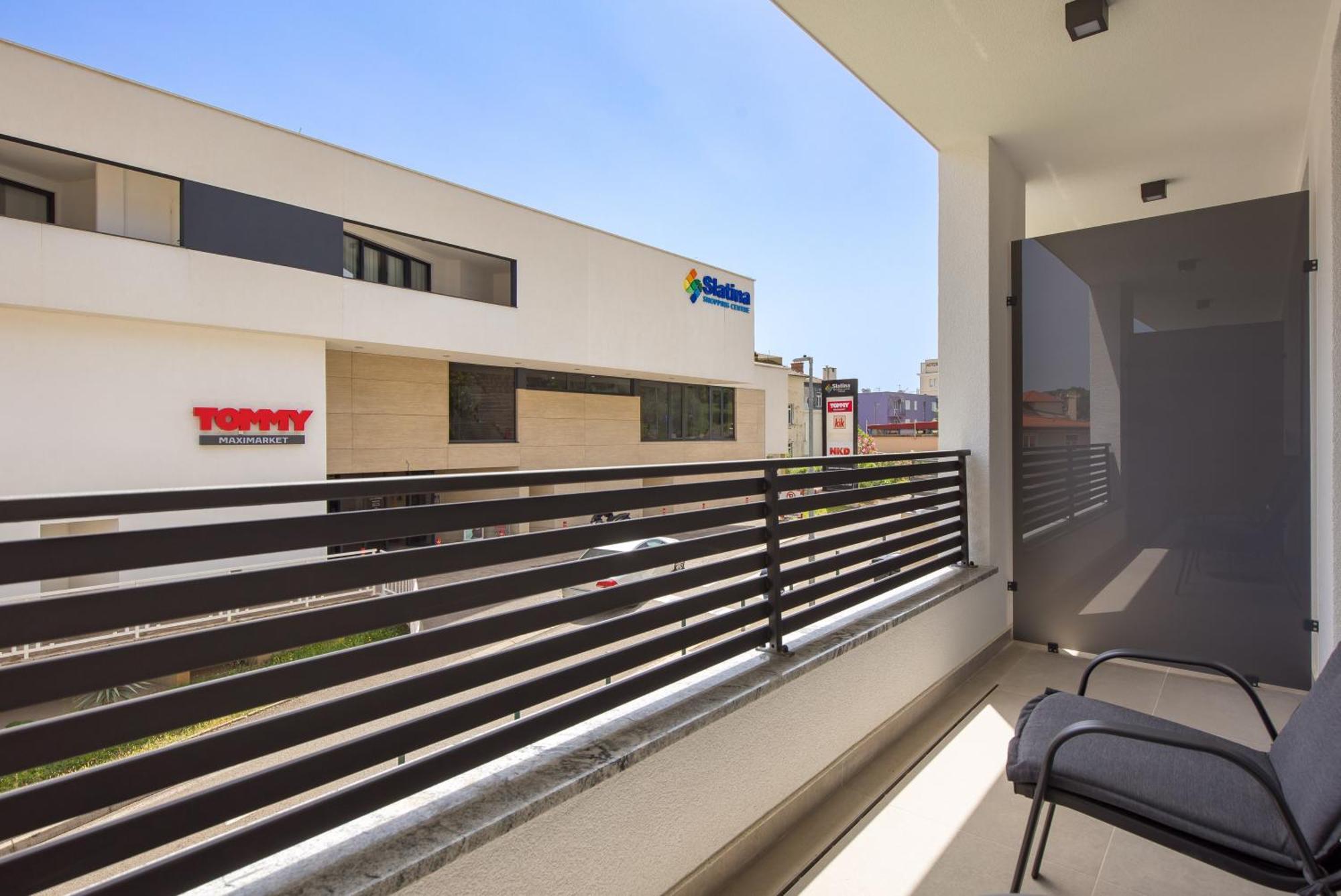 Belinda Apartments With Balcony Opatija Exterior photo