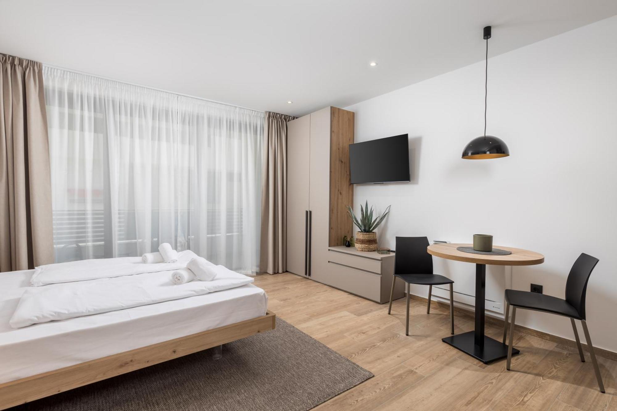 Belinda Apartments With Balcony Opatija Exterior photo
