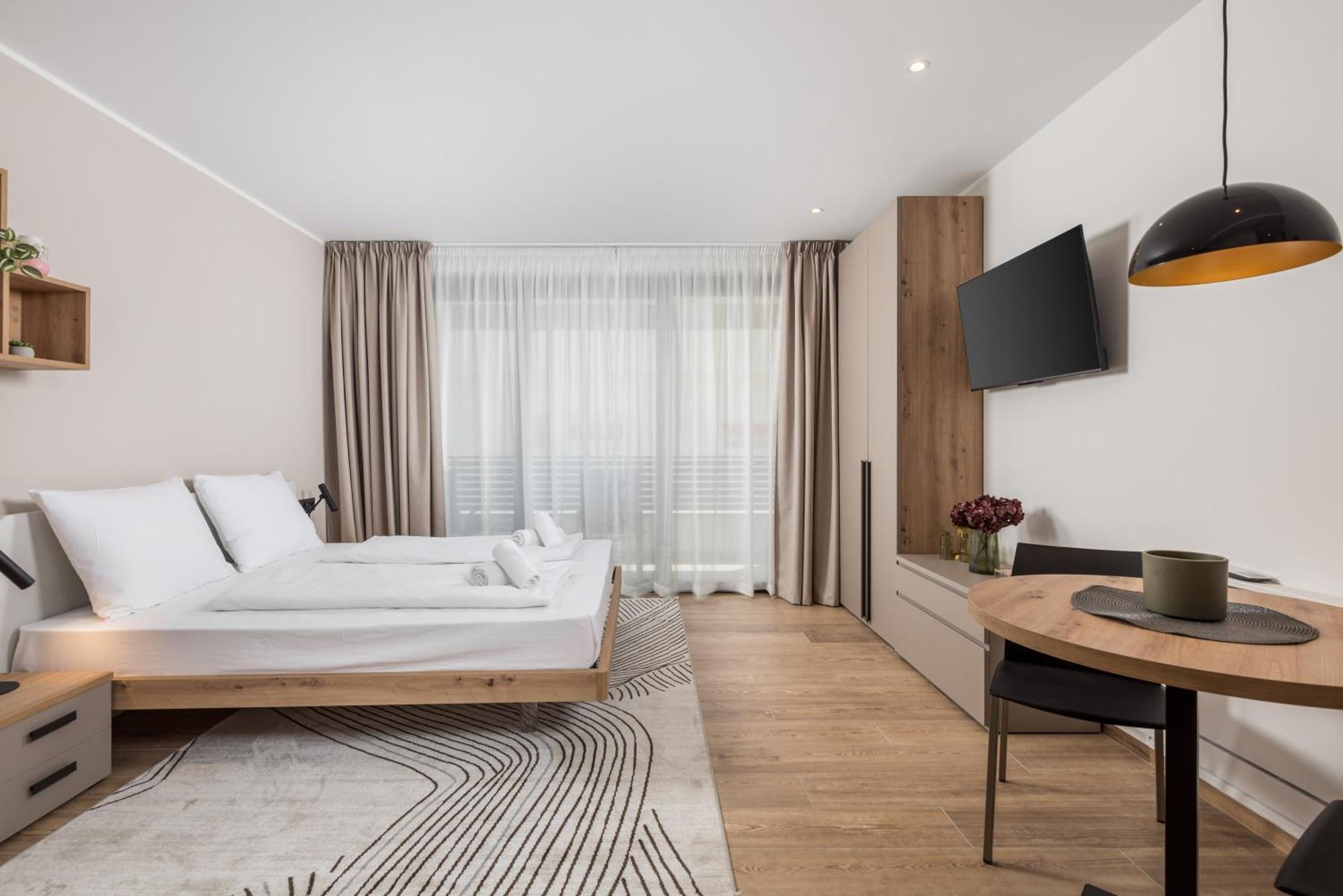 Belinda Apartments With Balcony Opatija Exterior photo