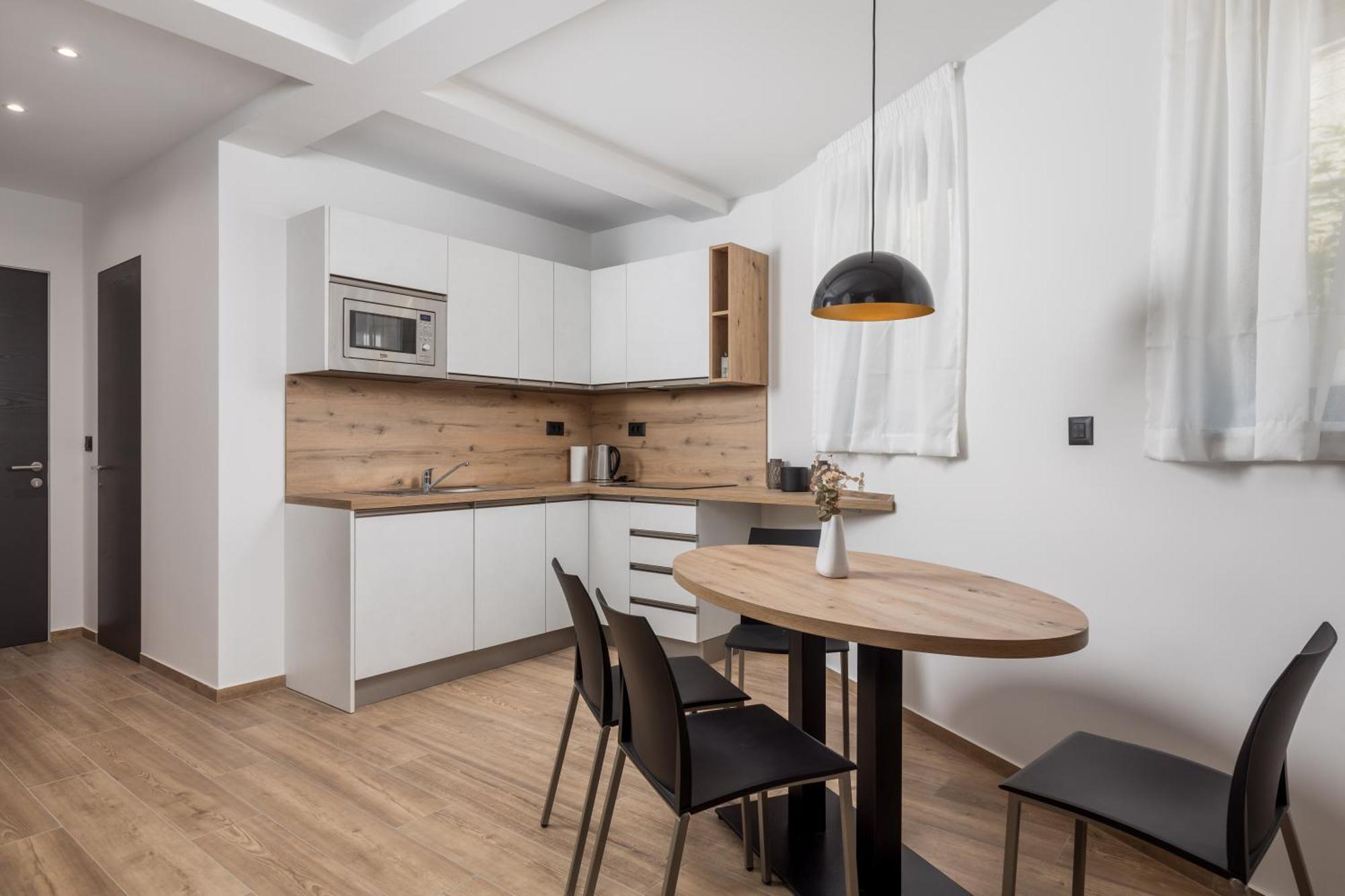 Belinda Apartments With Balcony Opatija Exterior photo
